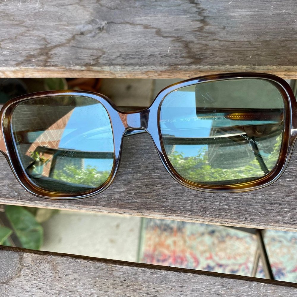 Alexa Chung Mod Sunglasses